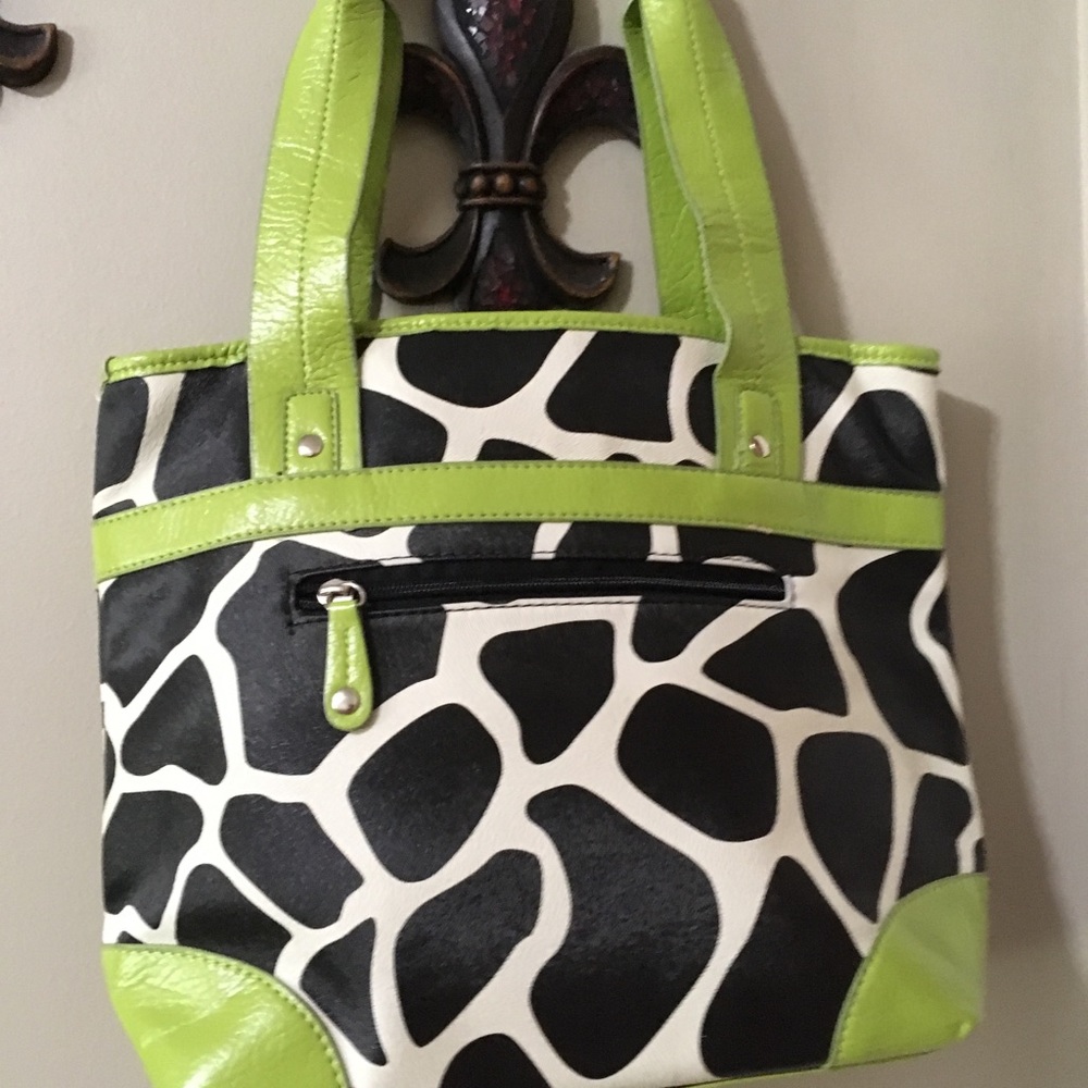Green Handbag - Picture 2 of 3